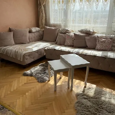 2 Bedroom 2 Beds Flat In