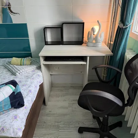2 Bedroom 2 Beds Flat In